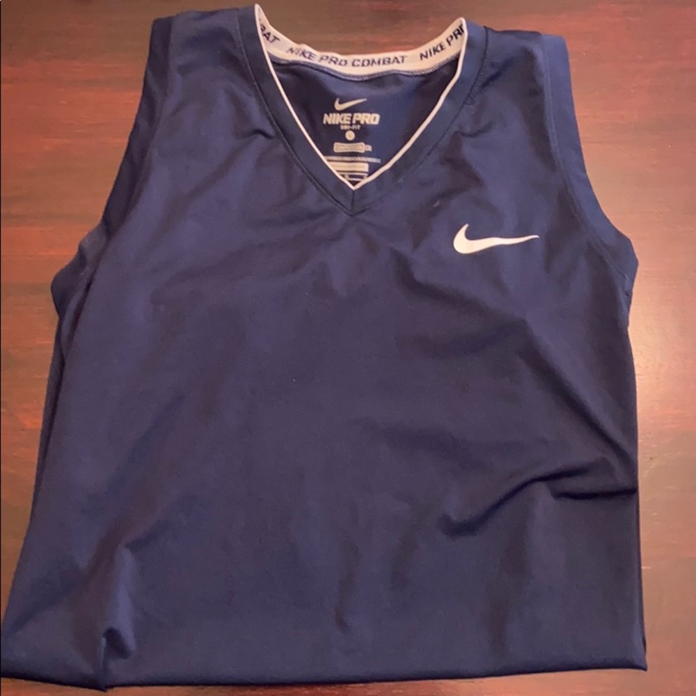 Men’s Nike Pro Combat Core Fitted Sleeveless Top